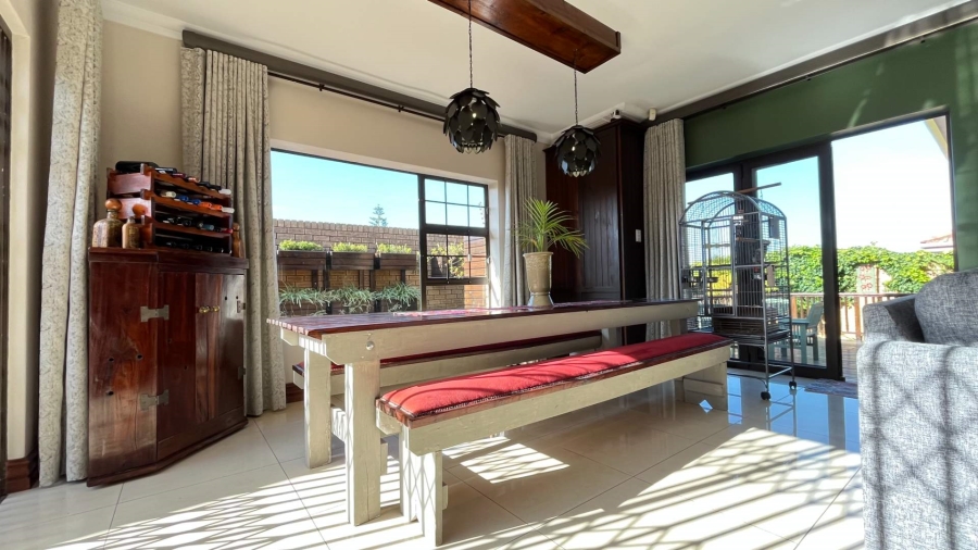 3 Bedroom Property for Sale in Heiderand Western Cape